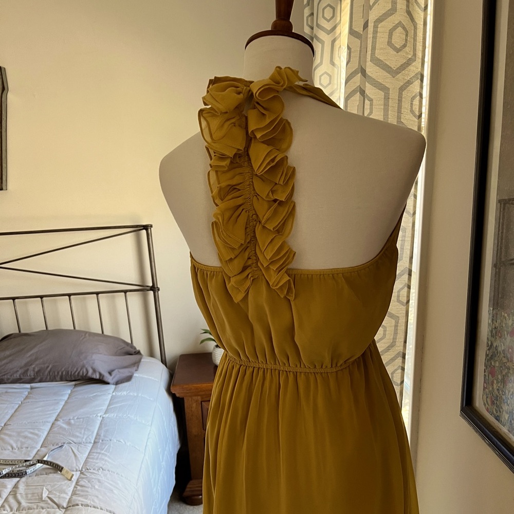 Super cute mustard dress with ruffle back - Ya brand